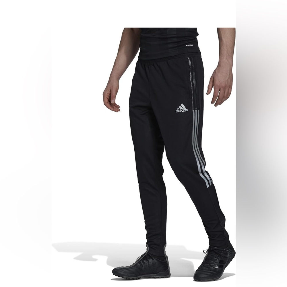 adidas NWT🏷️Men's🙎🏻‍♂️Tiro Reflective Track Pants👖Sz XS